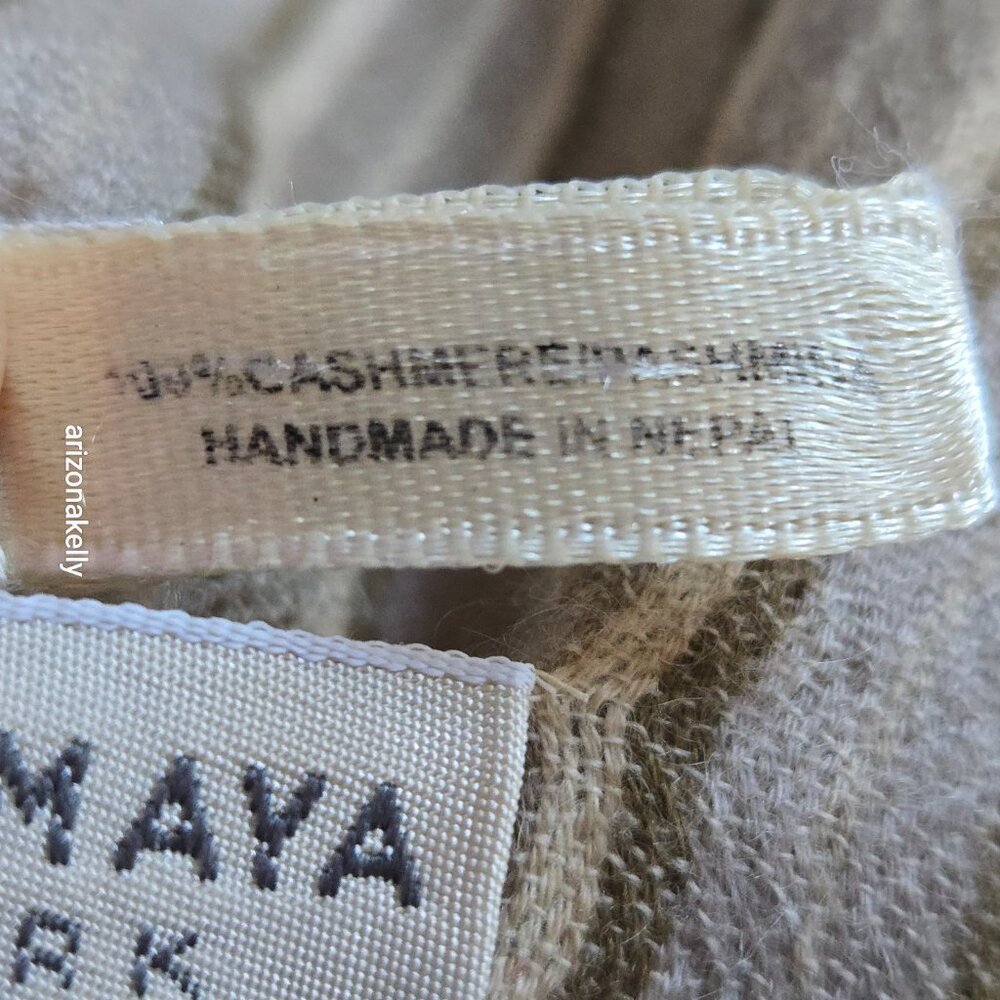 Takashimaya Cashmere Stripe Oblong Scarf - Picture 4 of 9